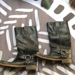 Harness boots